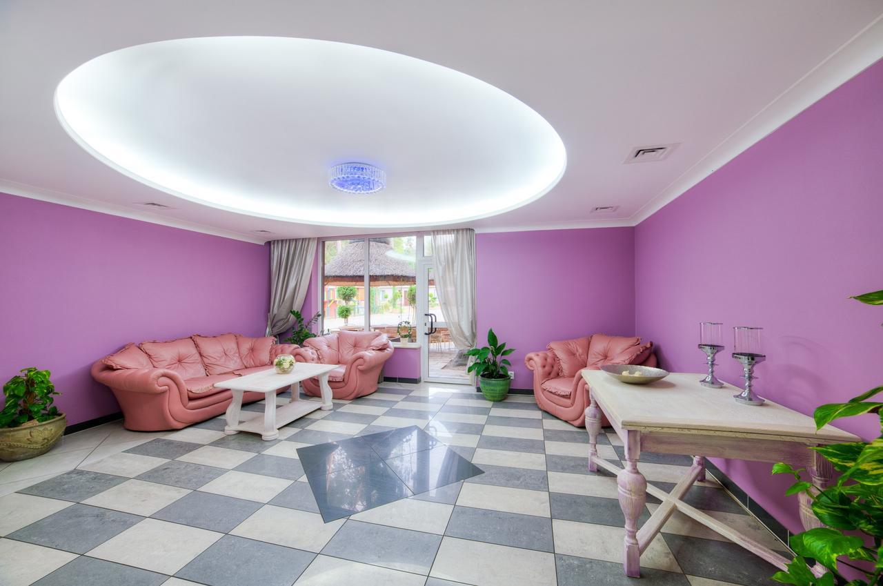 Imperium - Hotel Restauracja Firlej Kültér fotó