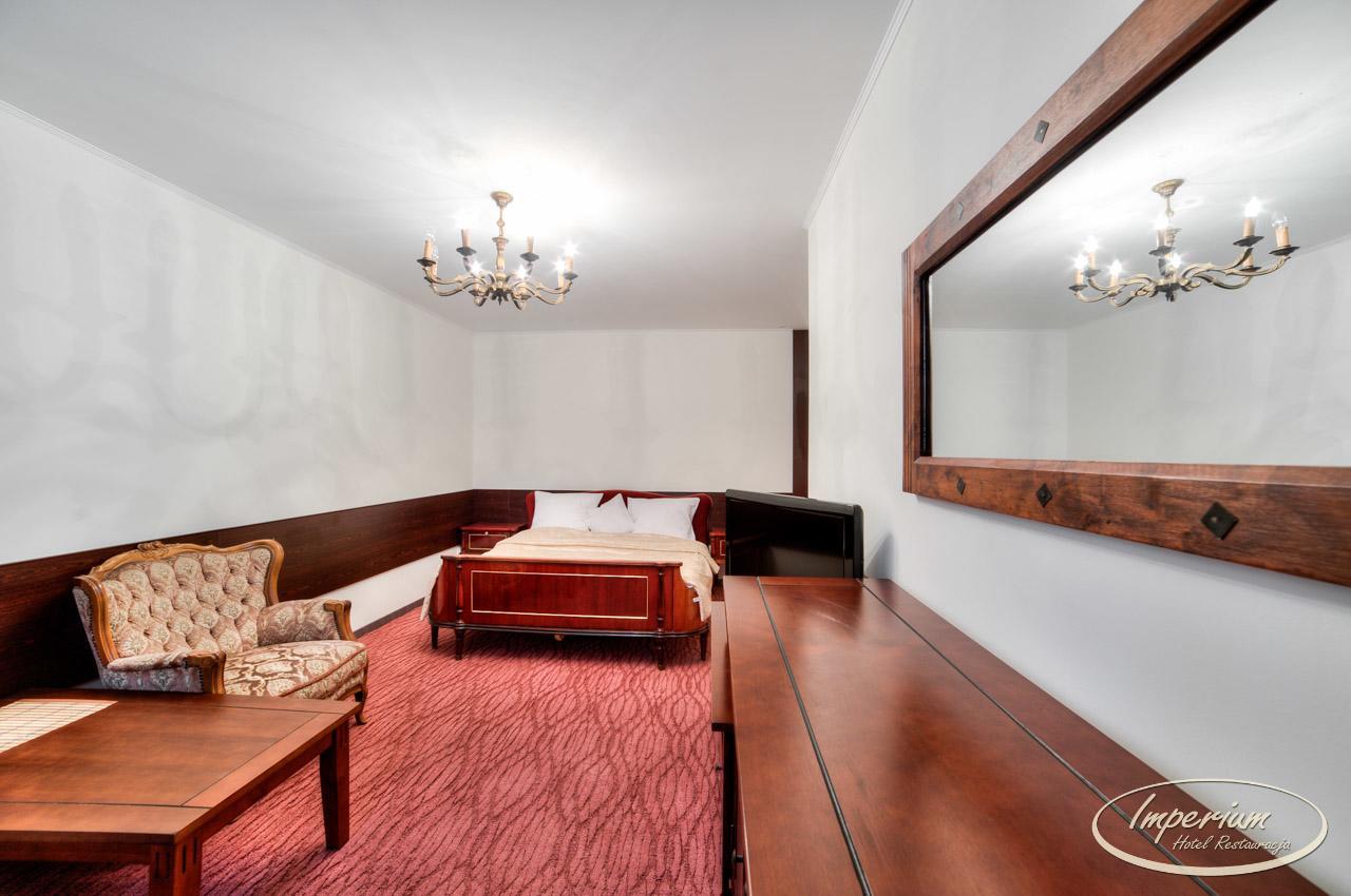 Imperium - Hotel Restauracja Firlej Kültér fotó